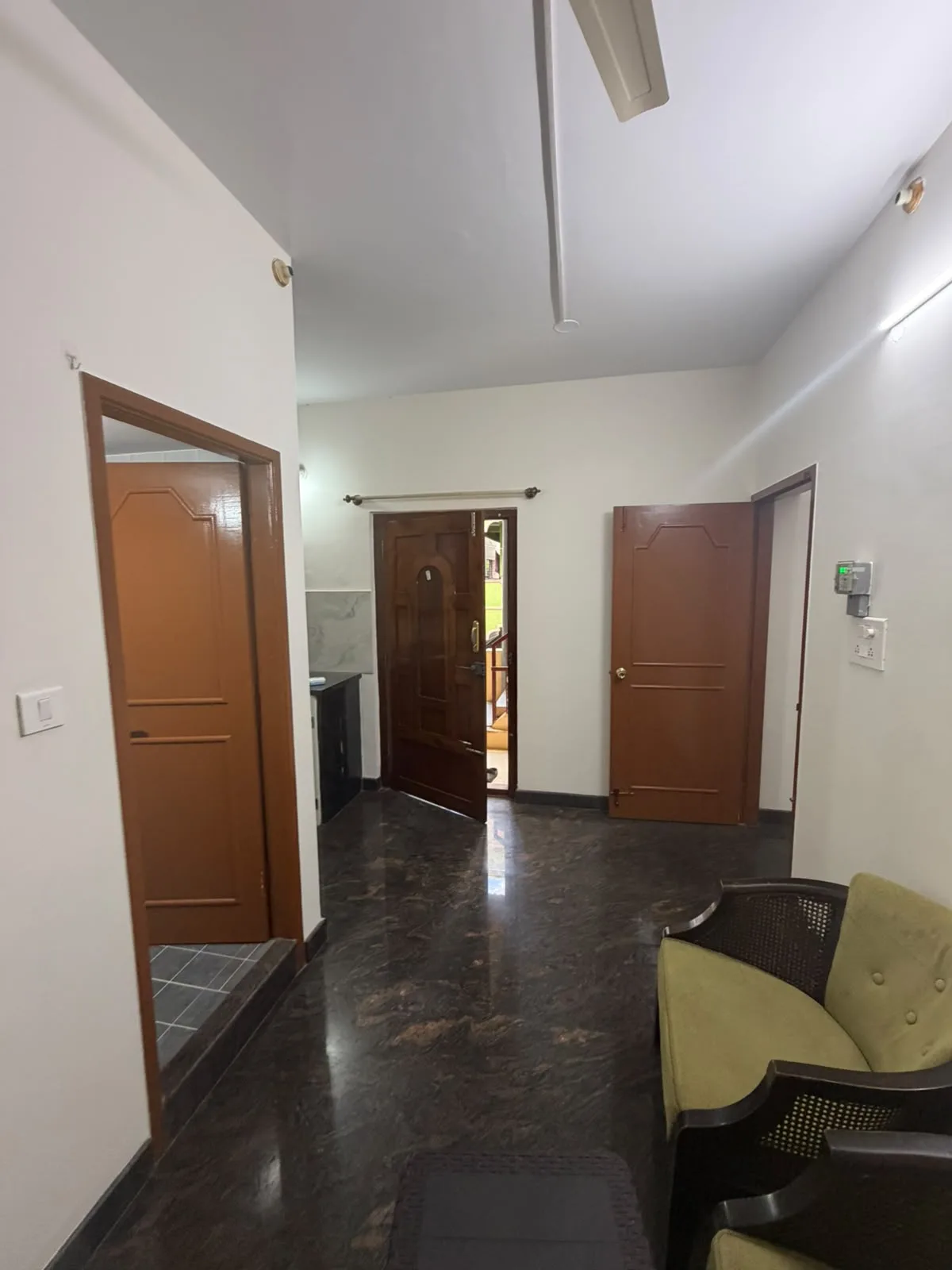 Hall / Living Room